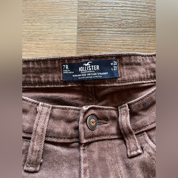 Hollister Women's Brown Straight Leg Jeans - Picture 4 of 11